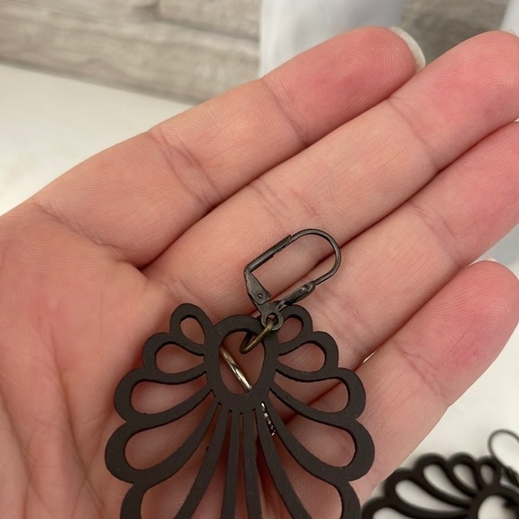 Large Charcoal Boho Wood earrings - Picture 2 of 3